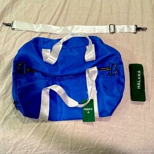 Super cute UNUSED tag still on HALARA gym bag with shoe compartment and headband
